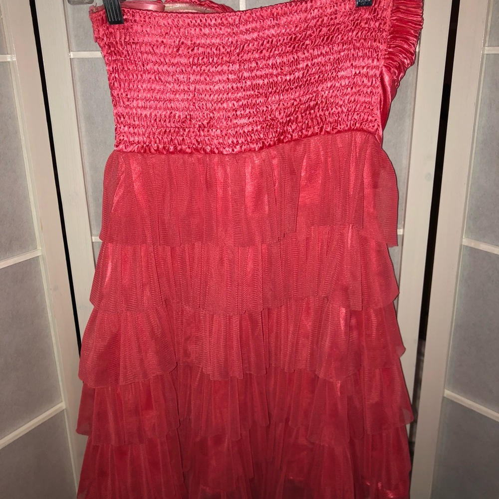 Aggie Tiered Ruffle Strapless Party Dress - Picture 4 of 5